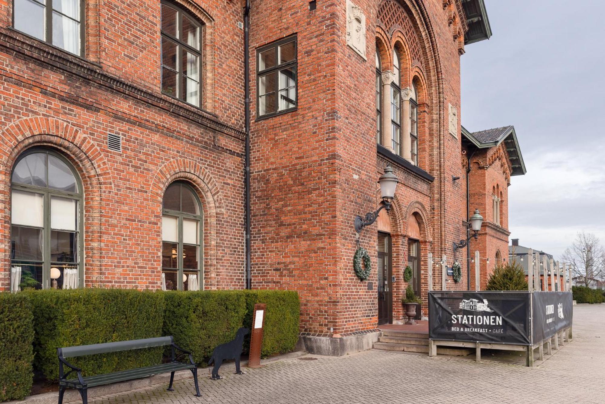 Stationen Panzió Ystad község Kültér fotó